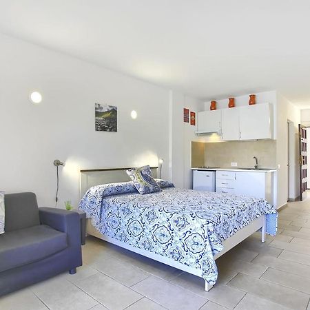 Studio Eldorado In Playa De Las Americas Near The Beach Arona  Eksteriør billede